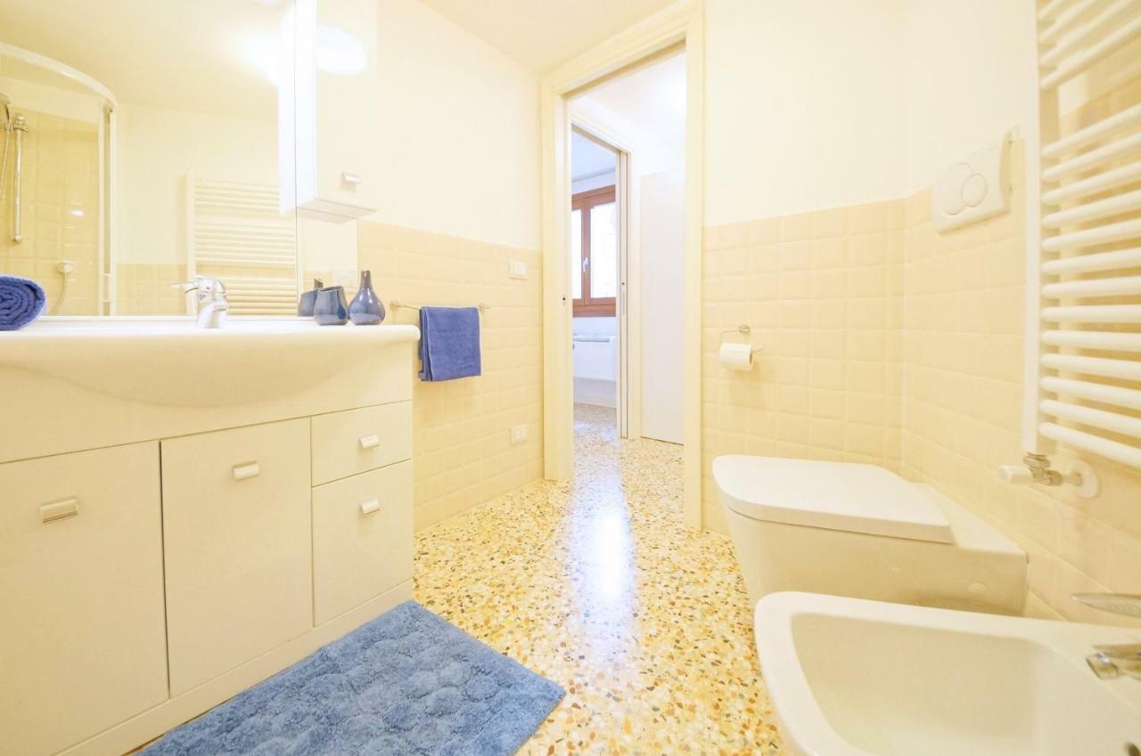 Sant'Aponal Apartment Rialto Veneza Exterior foto